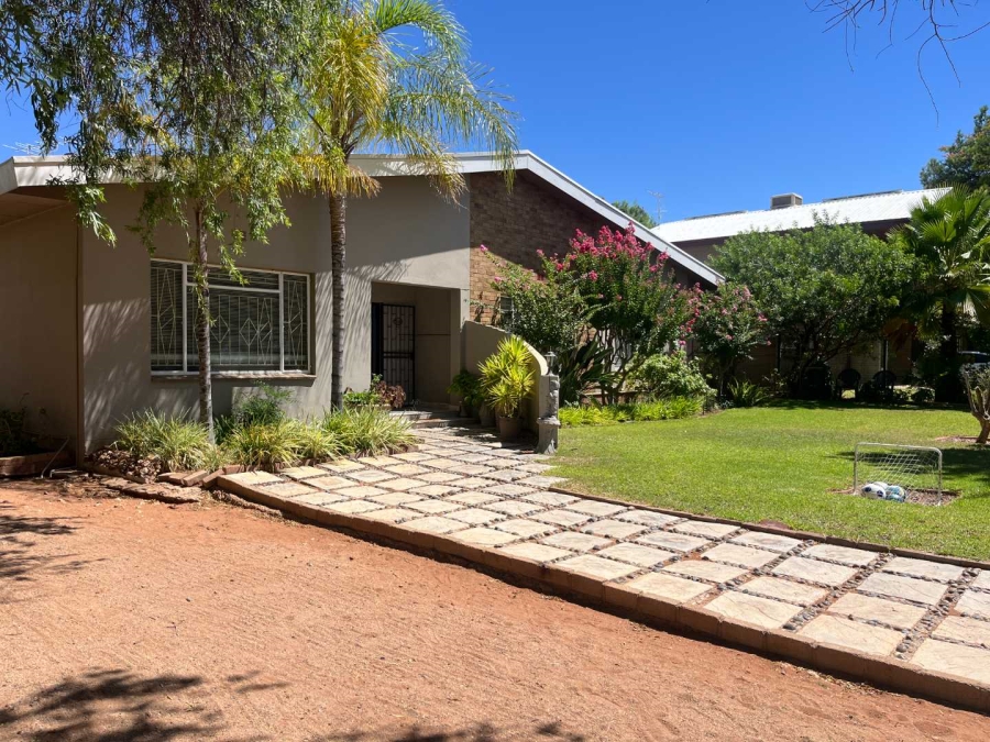 5 Bedroom Property for Sale in Oosterville Northern Cape